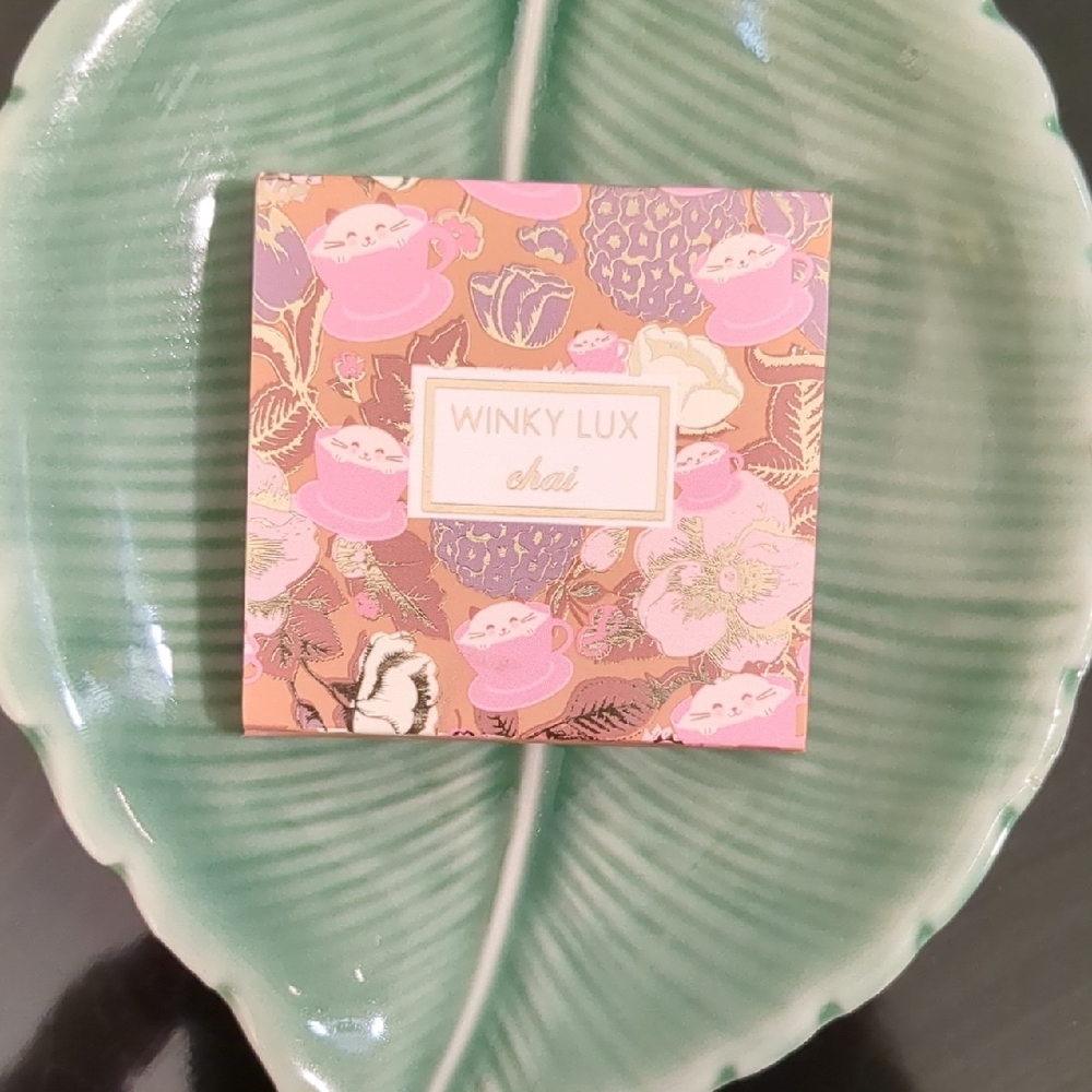 Winky Lux Eyeshadow Palette